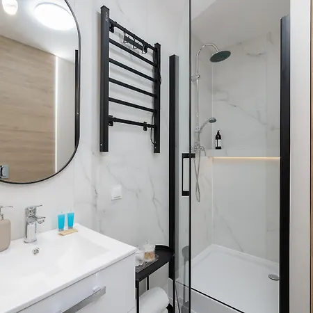 Apartment Luxury Barnim Veron By Bookinghost